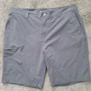 Panama Jack Men's Gray 9" Inseam Hybrid Shorts  Size 40